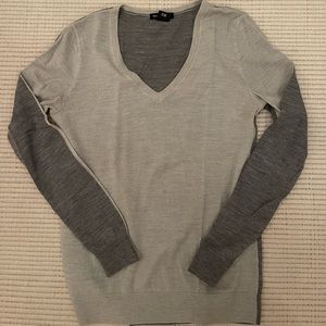 Club Monaco V-neck light sweater